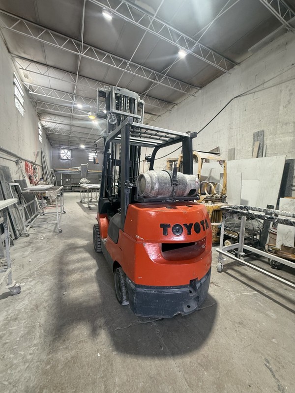 Stone Fabrication Shop Setup For Sale – Forklift & Machinery Included gallery
