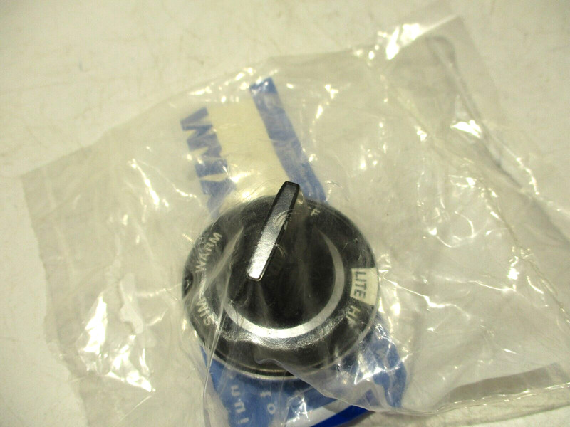 NEW GENUINE OEM MAYTAG 7733P068-60 RANGE BURNER KNOB-BLACK gallery