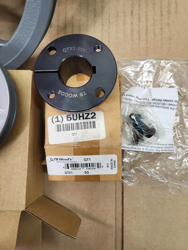 Dayton motor P56AF92A11 / 1.5 HP *NEW IN BOX* ADJ 1VP4058 / QTX1/2 SG BUSHING gallery