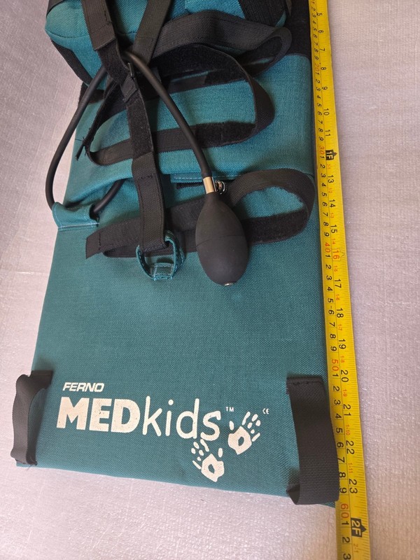 Ferno Washington 676 - Backboard Baby MEDKIDS - New. Display piece gallery
