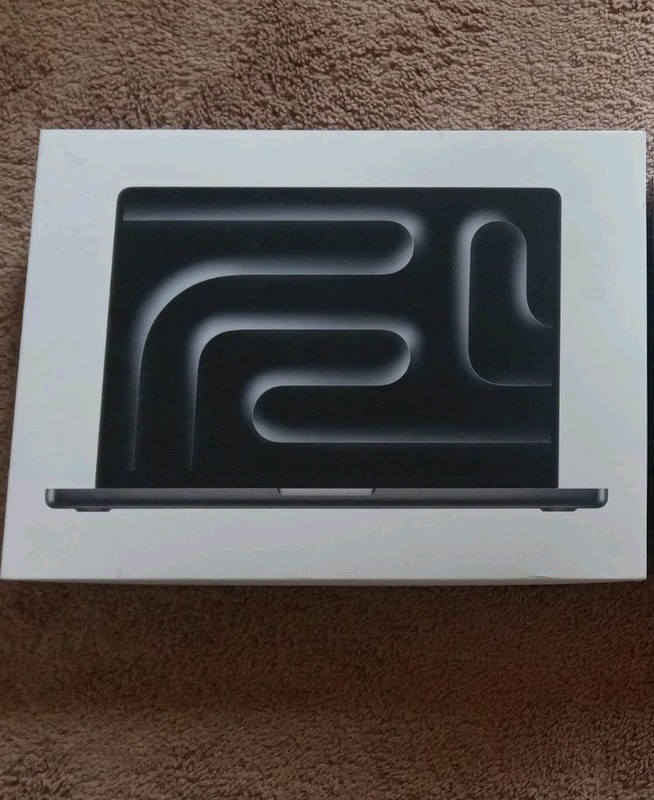 apple macbook pro m5 14 1tb 16gb