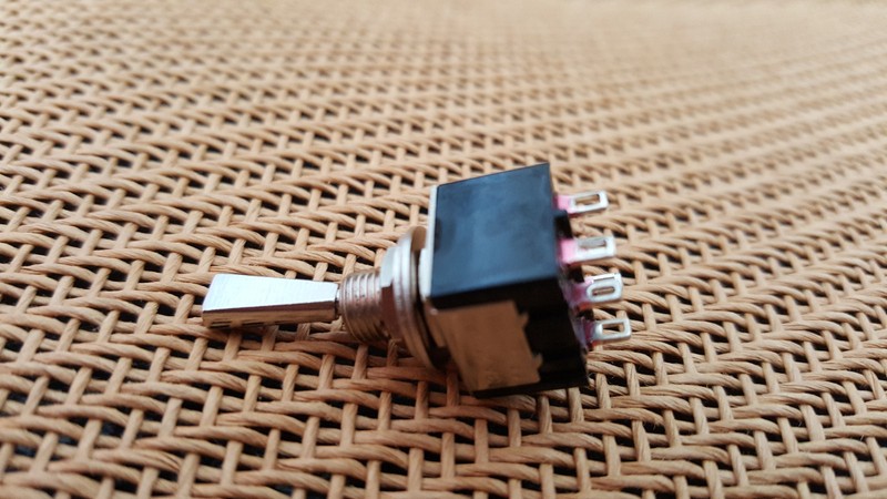 10pcs DPDT ON--ON Flat Shaft Car Toggle Switch for 3v 4.5v 6v 9v 12v 110v 250v gallery