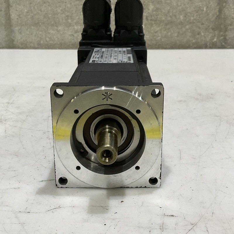 LENZE MCS 06160LRS0B0-A11N-ST5S00N-R0SU SERVO MOTOR 150/170V 1.00 HP 400HZ U3S gallery
