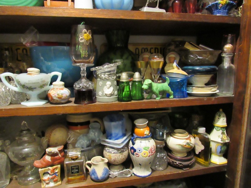 Ebay Store Inventory for Sale Glass Pottery Jewelry Antiques collectibles Art + gallery