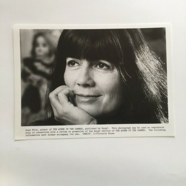 G2U THE QUEEN OF THE DAMNED 1ST ED REVIEW COPY BY ANNE RICE gallery
