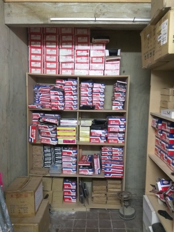 Wholesale SALE LOT BARGAIN Car Van Truck Bus Parts all the inventory of store