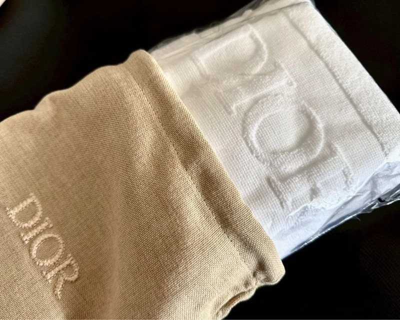 2025 Christian Dior novelty pouch & 2 towels Authentic NEW GIFT gallery